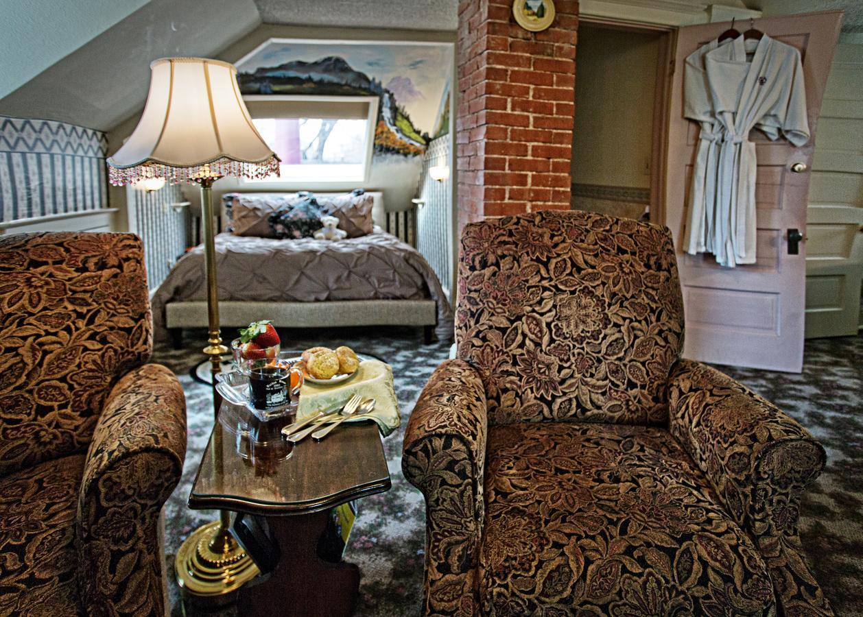 Holden House 1902 Bed & Breakfast Inn Colorado Springs Kültér fotó