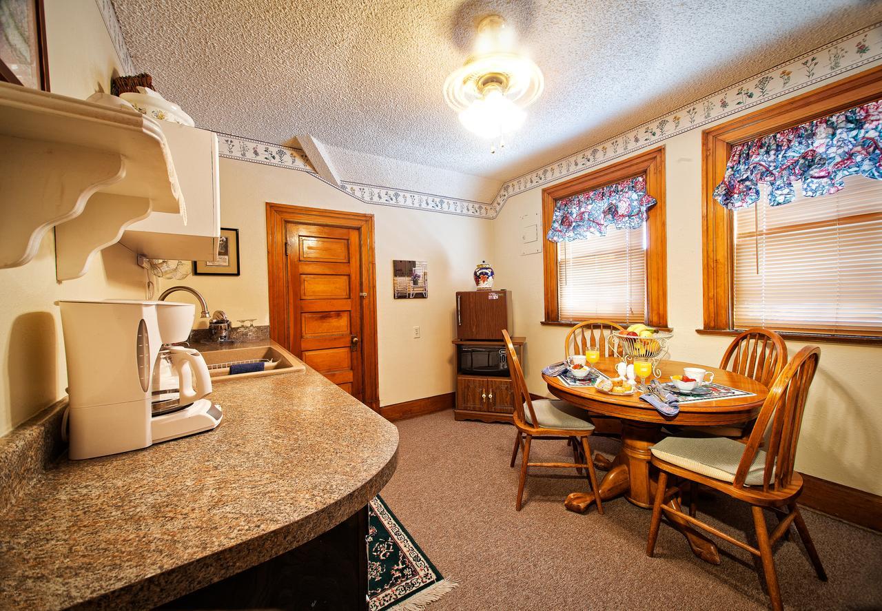 Holden House 1902 Bed & Breakfast Inn Colorado Springs Kültér fotó